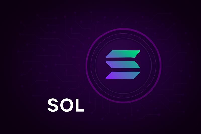 Solana (SOL) logo glowing against dark background, representing key crypto tokens rebounding after U.S. tariff delay