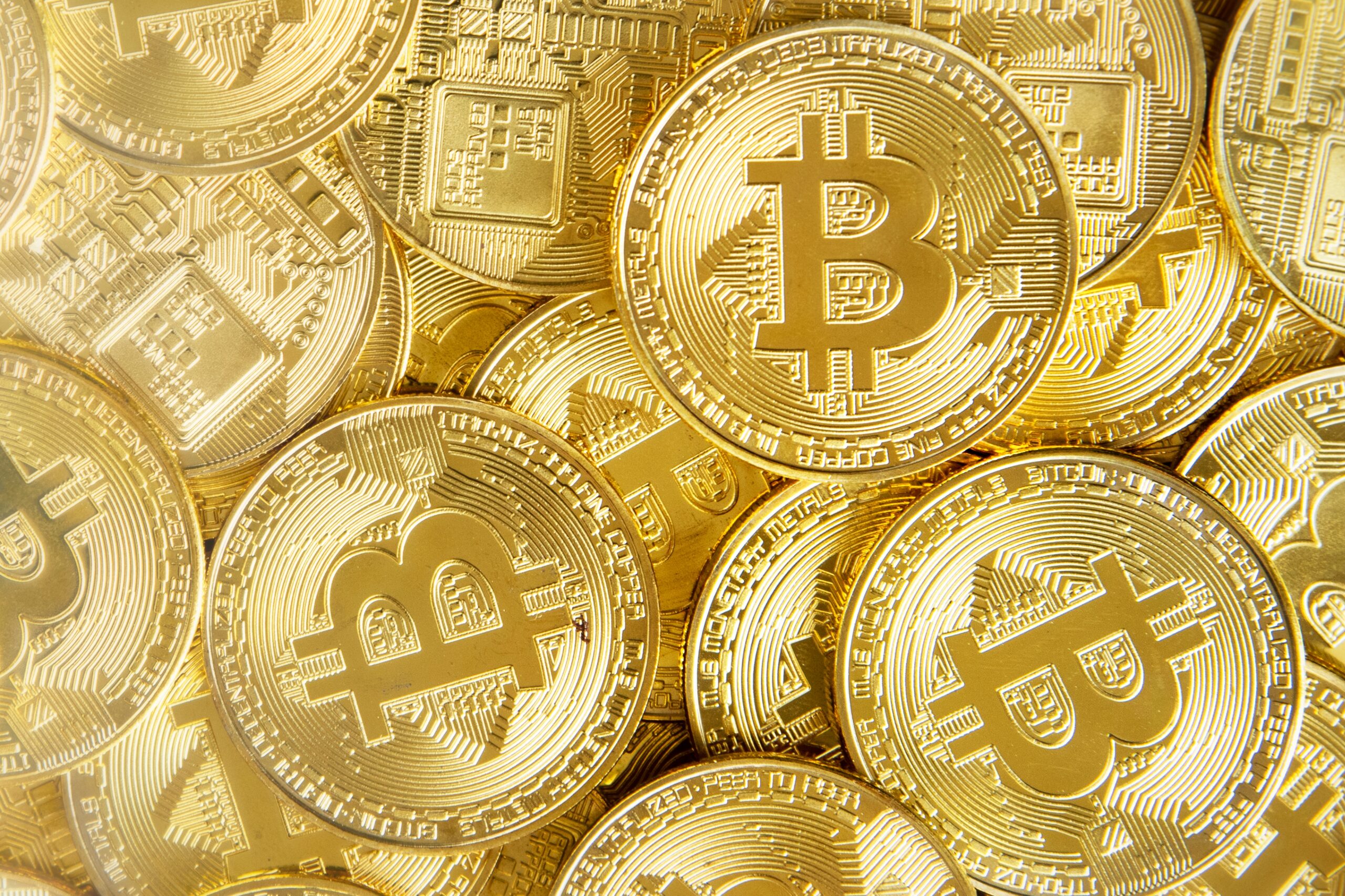 A government official silhouette steps away from a crumbling U.S. regulatory pillar, with markets teetering beneath it—representing the dangers of inconsistent crypto regulation.